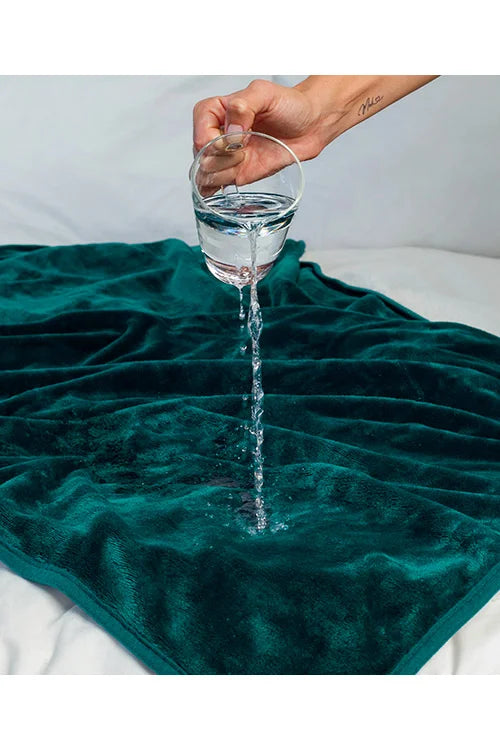 Splash Blanket Large Emerald Green 2x2M (78.5 x 78.5 Inch)
