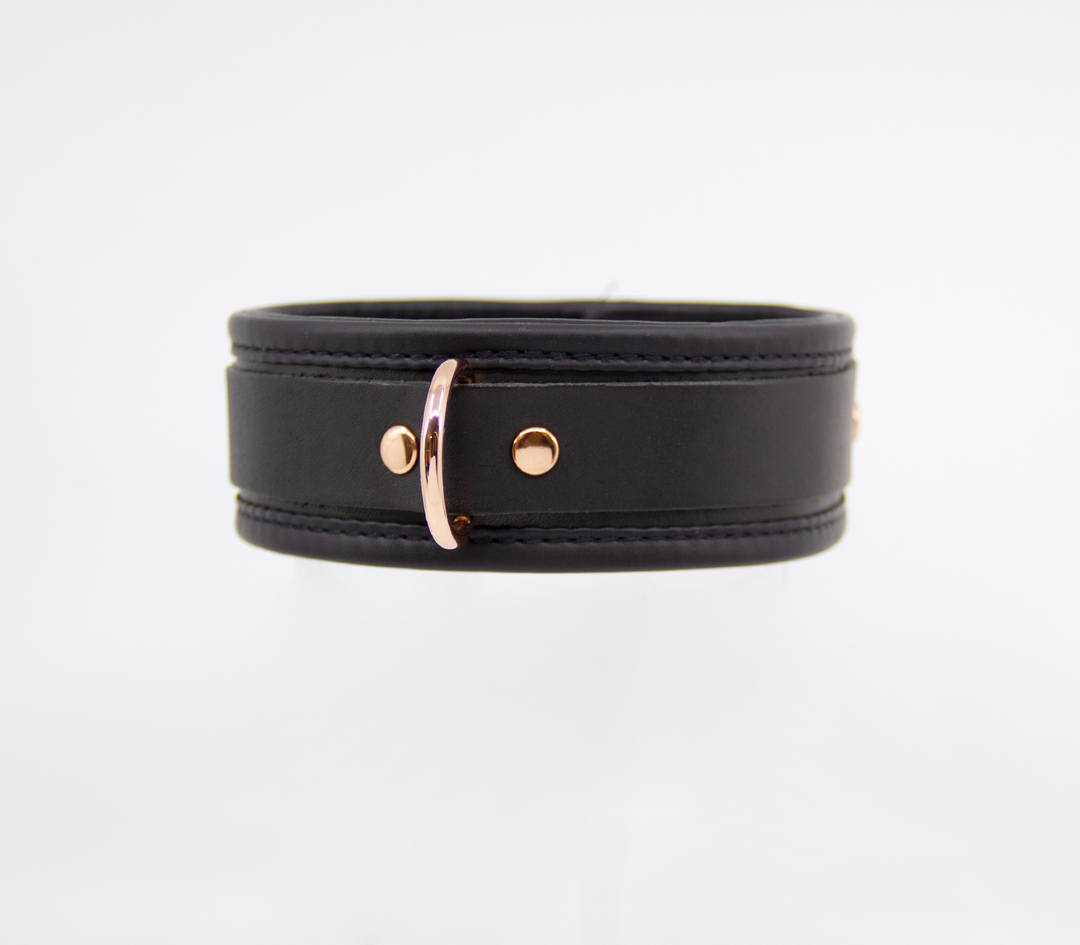Love in Leather premium collar detail - showing rose gold hardware and leather construction