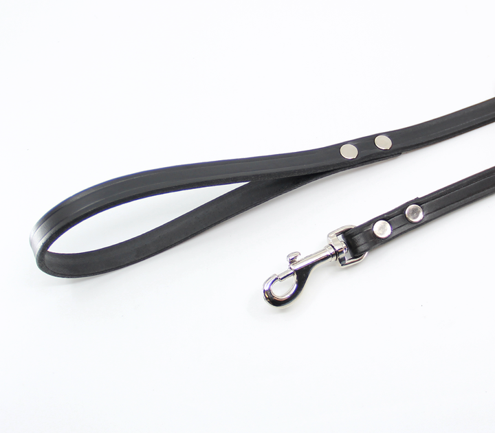 Love in Leather mini leather lead with clip - short fetish leash for intimate play